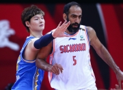 肖若腾状态火爆，CBA常规赛八强战对阵拜仁慕尼黑，洛杉矶湖人力争连胜(乒乓决赛直播回放)