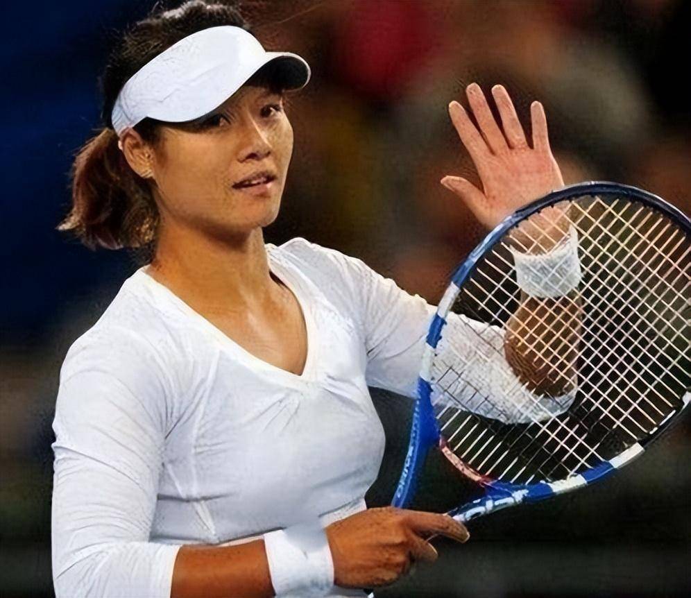 震撼！李娜在乒乓球赛场终止连败！