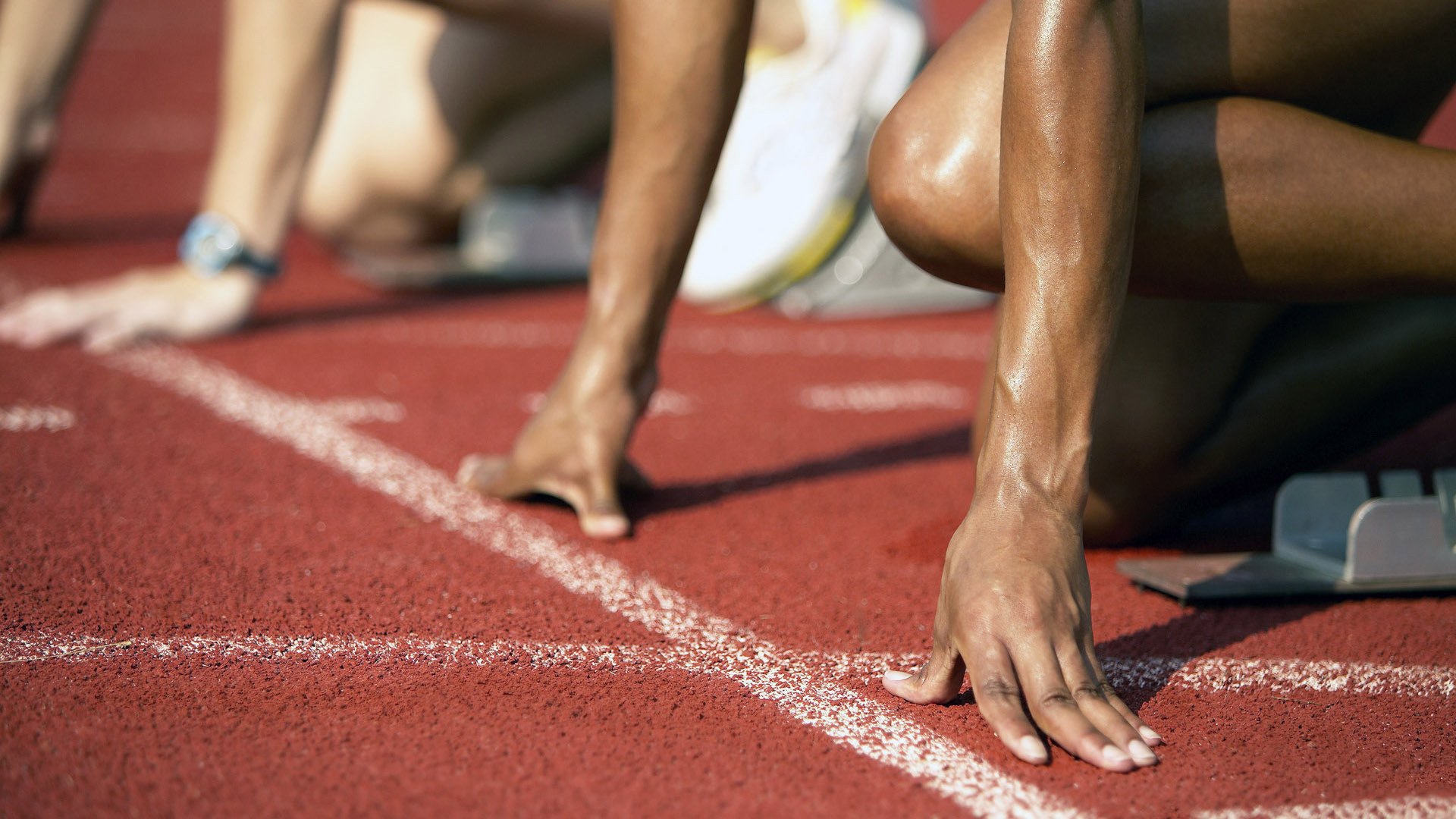 战术调整引发热议！，阿扎伦卡在法国队比赛中比赛规则变更再创辉煌时刻